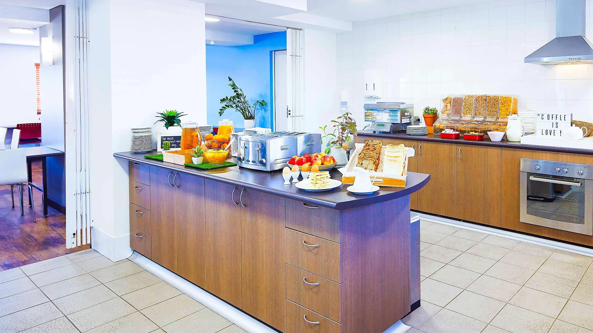 *** Hotell Ibis Budget Perth Airport Australien